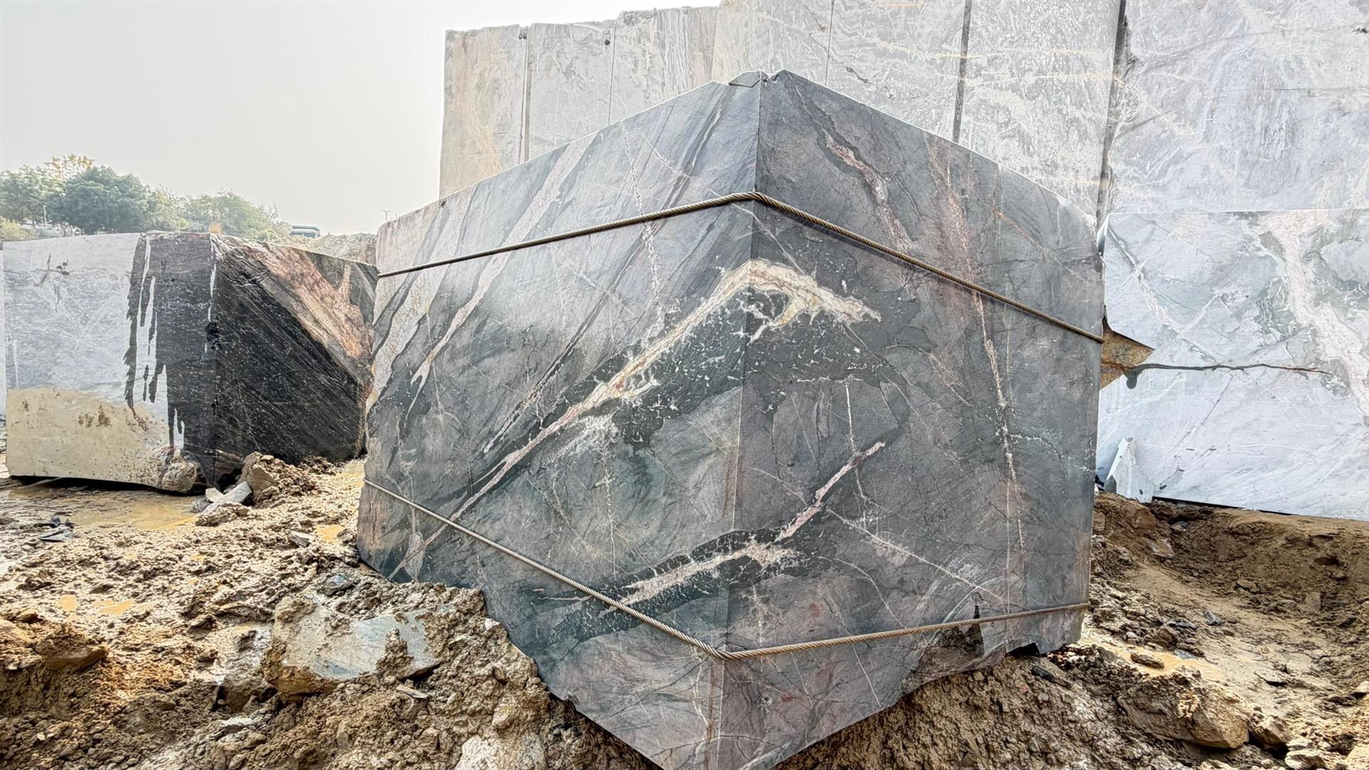 Quartzite block with natural texture at Matru Mines quarry